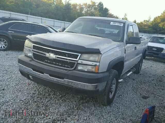 2006 CHEVROLET SILVERADO - VIN: 1GCHC29U06E121702 - Photo 2