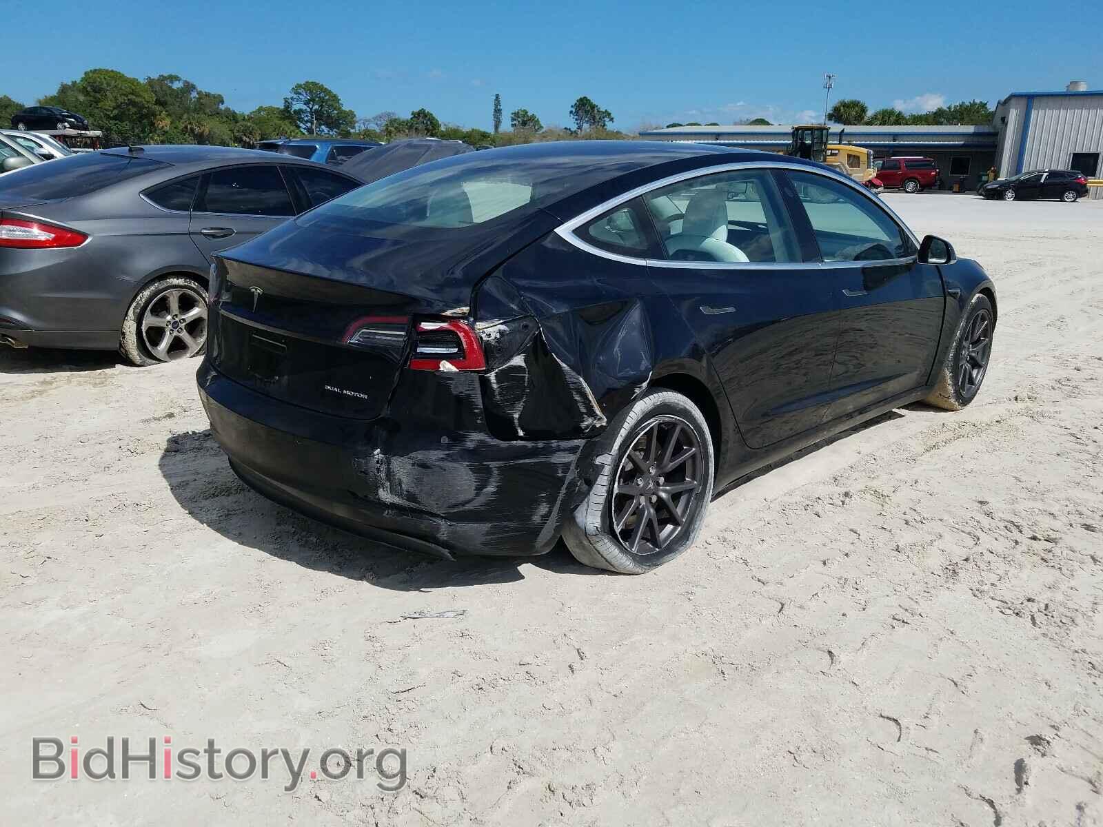 2018 TESLA MODEL 3 - VIN: 5YJ3E1EB9JF085499 - Photo 4