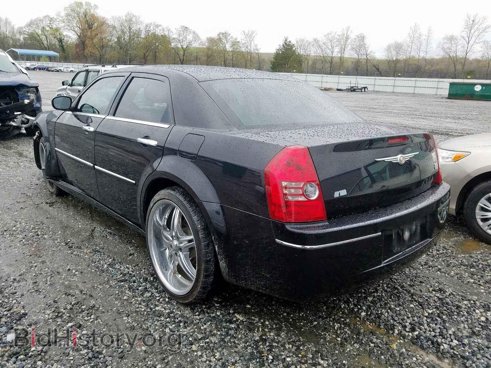 2010 CHRYSLER 300 - VIN: 2C3CA4CDXAH201616 - Фото 3