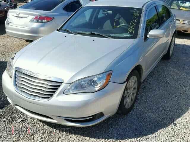 2012 CHRYSLER 200 - VIN: 1C3CCBAB3CN217215 - Фото 2