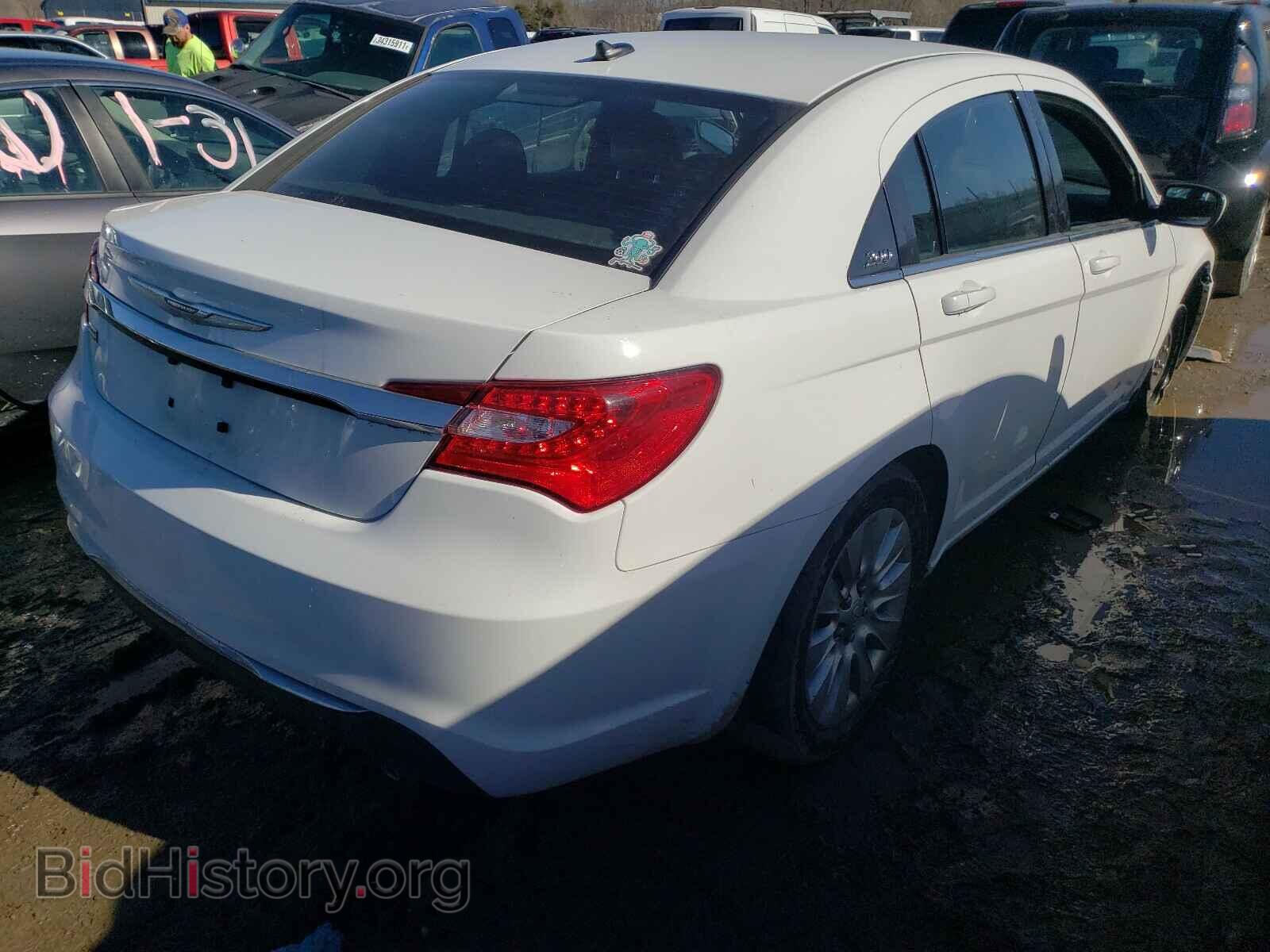 2013 CHRYSLER 200 - VIN: 1C3CCBAG7DN743084 - Фото 4