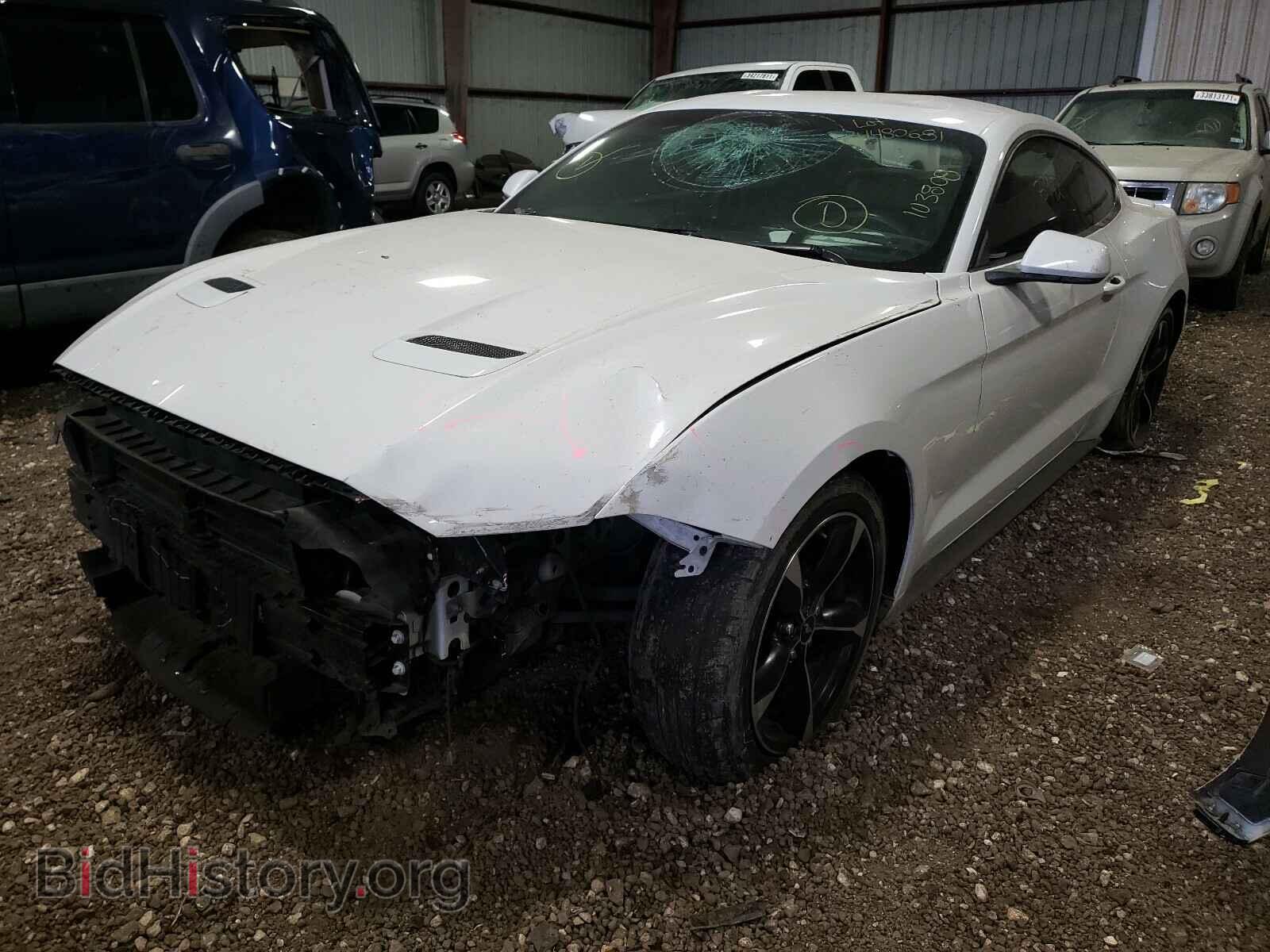 2018 FORD MUSTANG - VIN: 1FA6P8TH2J5103808 - Фото 2