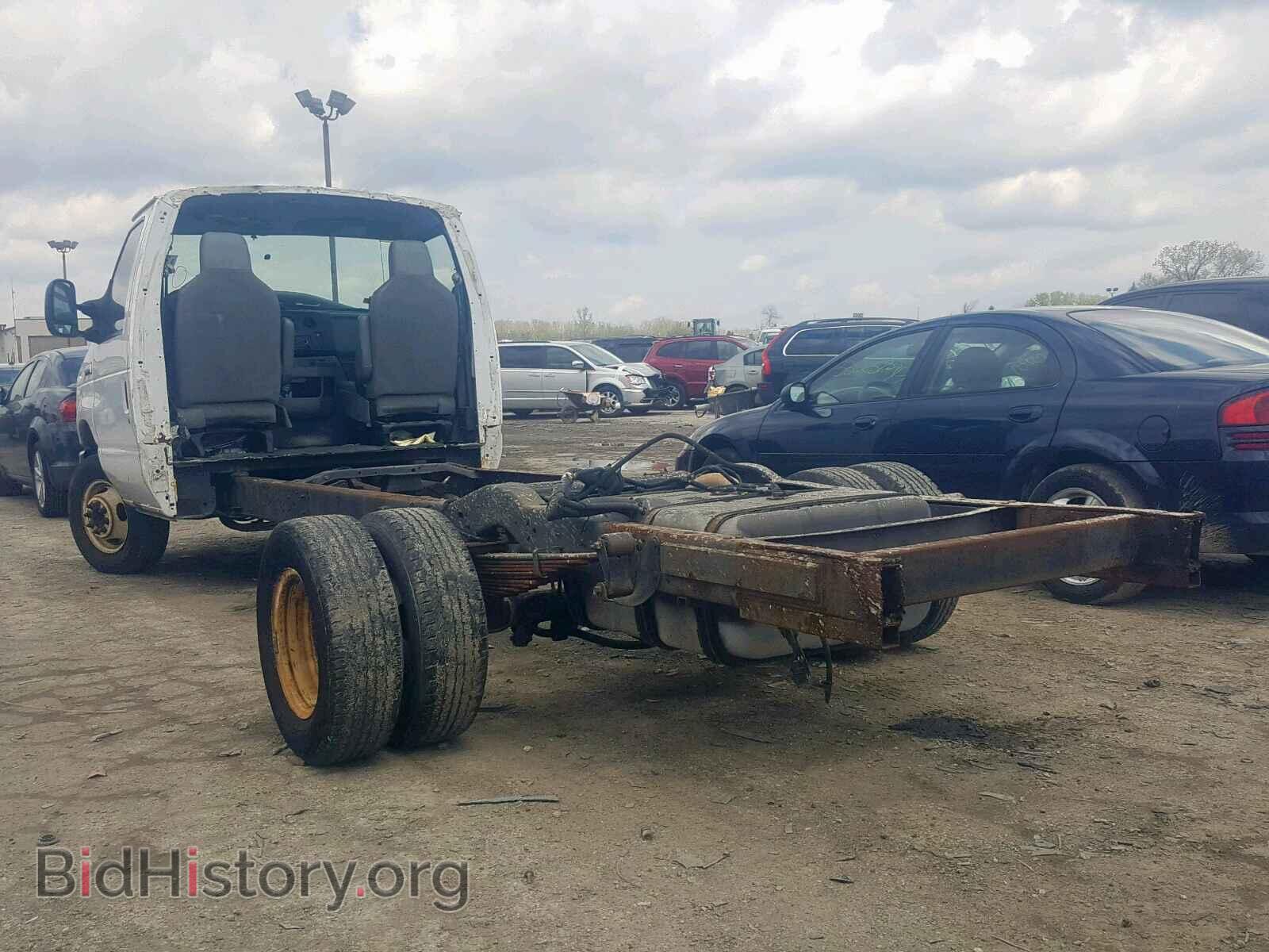 2013 FORD ECONOLINE - VIN: 1FDXE4FS2DDA69900 - Фото 3