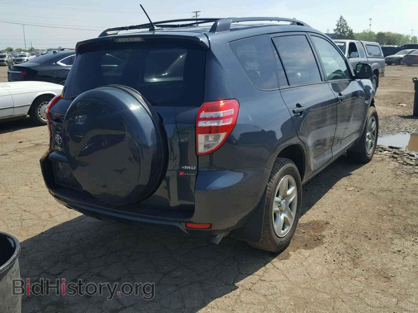 2011 TOYOTA RAV4 - VIN: 2T3BF4DV6BW174738 - Photo 4