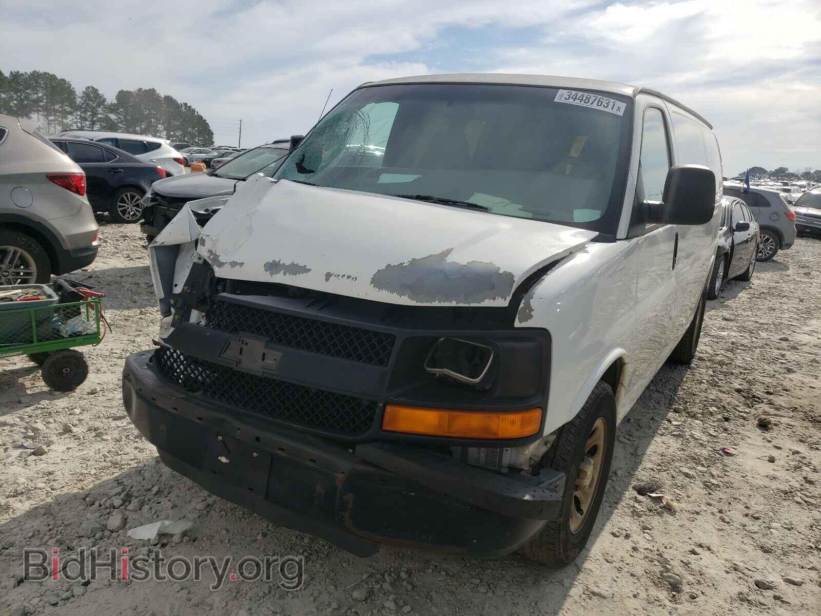 2009 CHEVROLET EXPRESS - VIN: 1GCFG15X391128628 - Фото 2