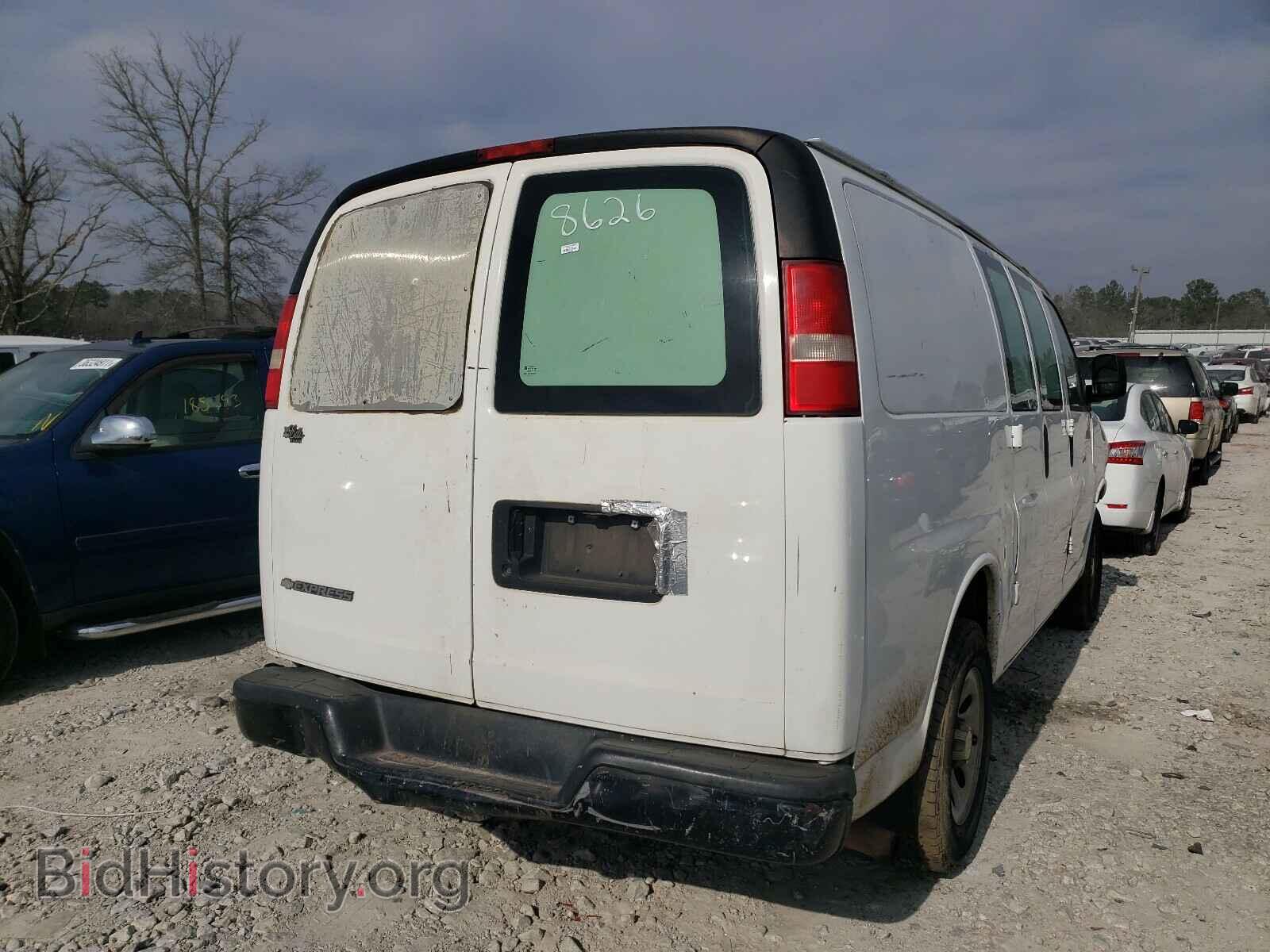 2009 CHEVROLET EXPRESS - VIN: 1GCFG15X391128628 - Фото 4