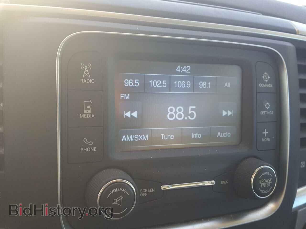 2019 RAM 1500 - VIN: 1C6RR6TT4KS689223 - Фото 9