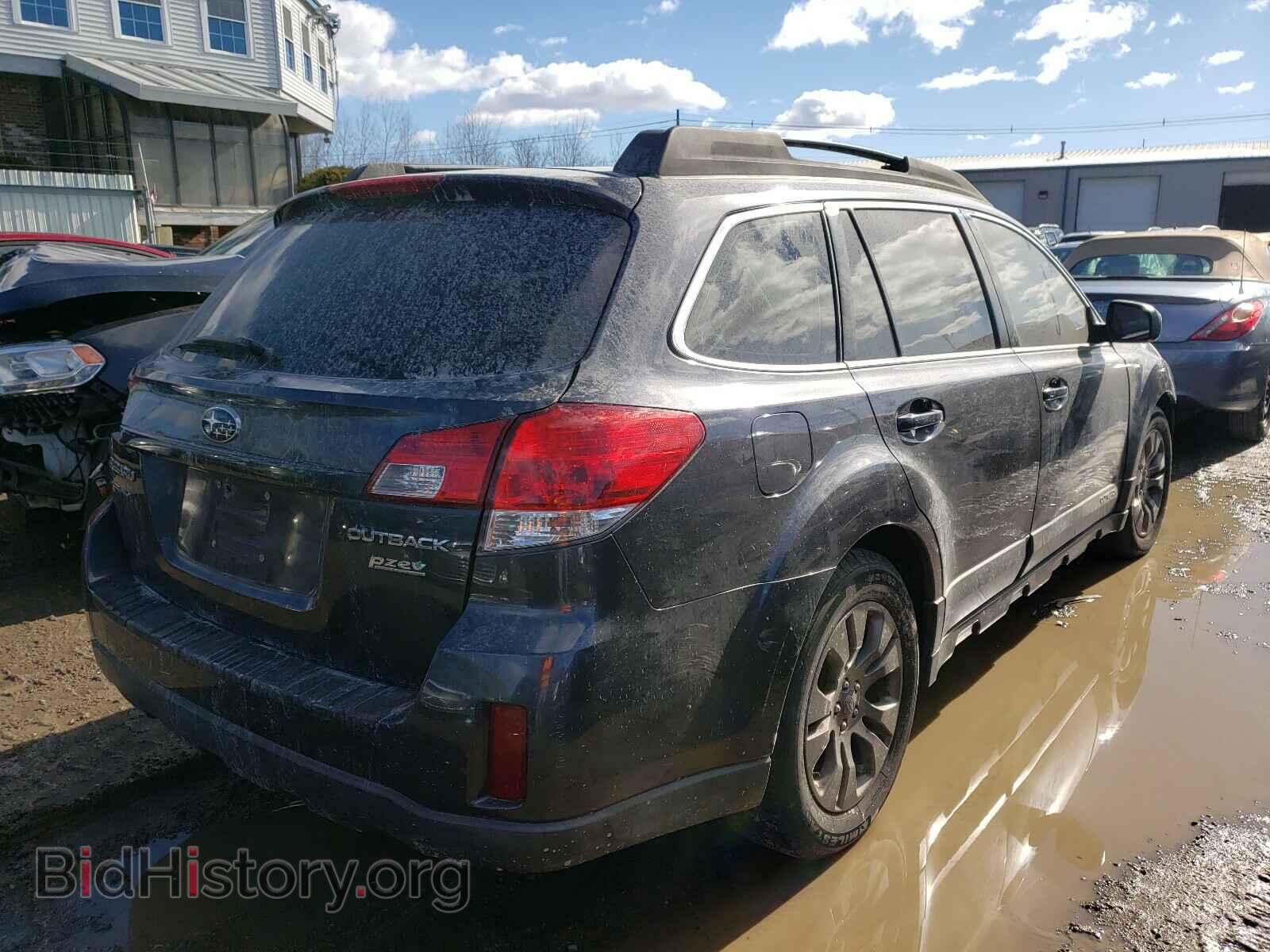 2011 SUBARU OUTBACK - VIN: 4S4BRBAC1B3364167 - Photo 4