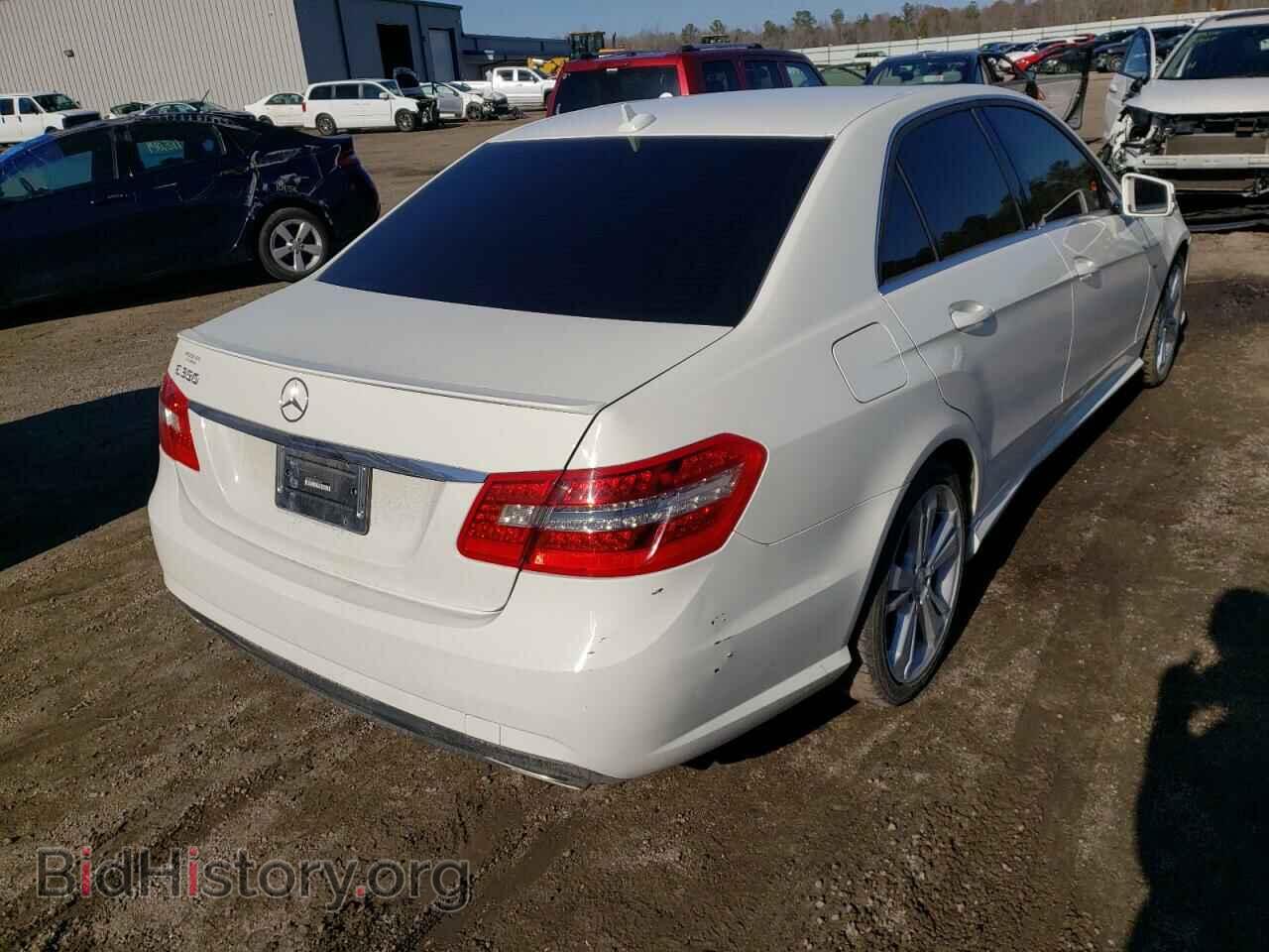 2012 MERCEDES-BENZ E-CLASS - VIN: WDDHF5KB8CA525647 - Фото 4