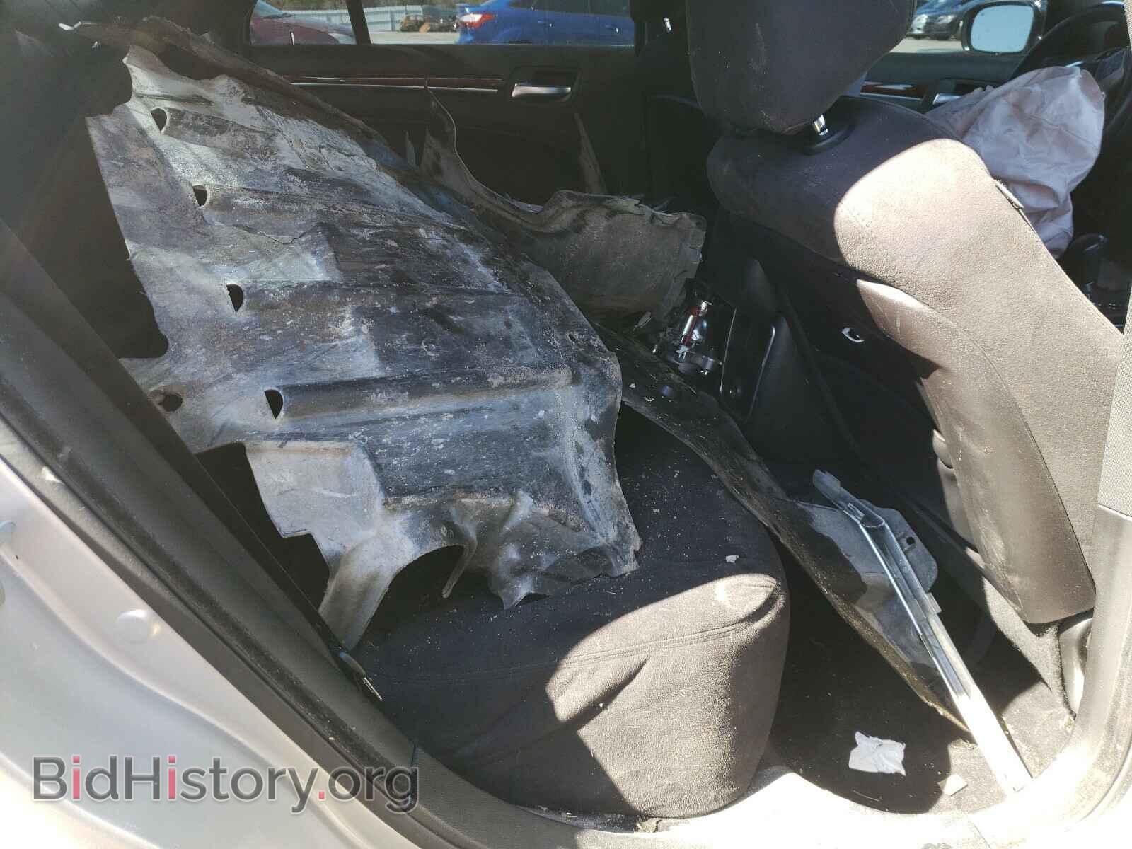 2012 CHRYSLER 300 - VIN: 2C3CCAAG1CH104541 - Фото 6