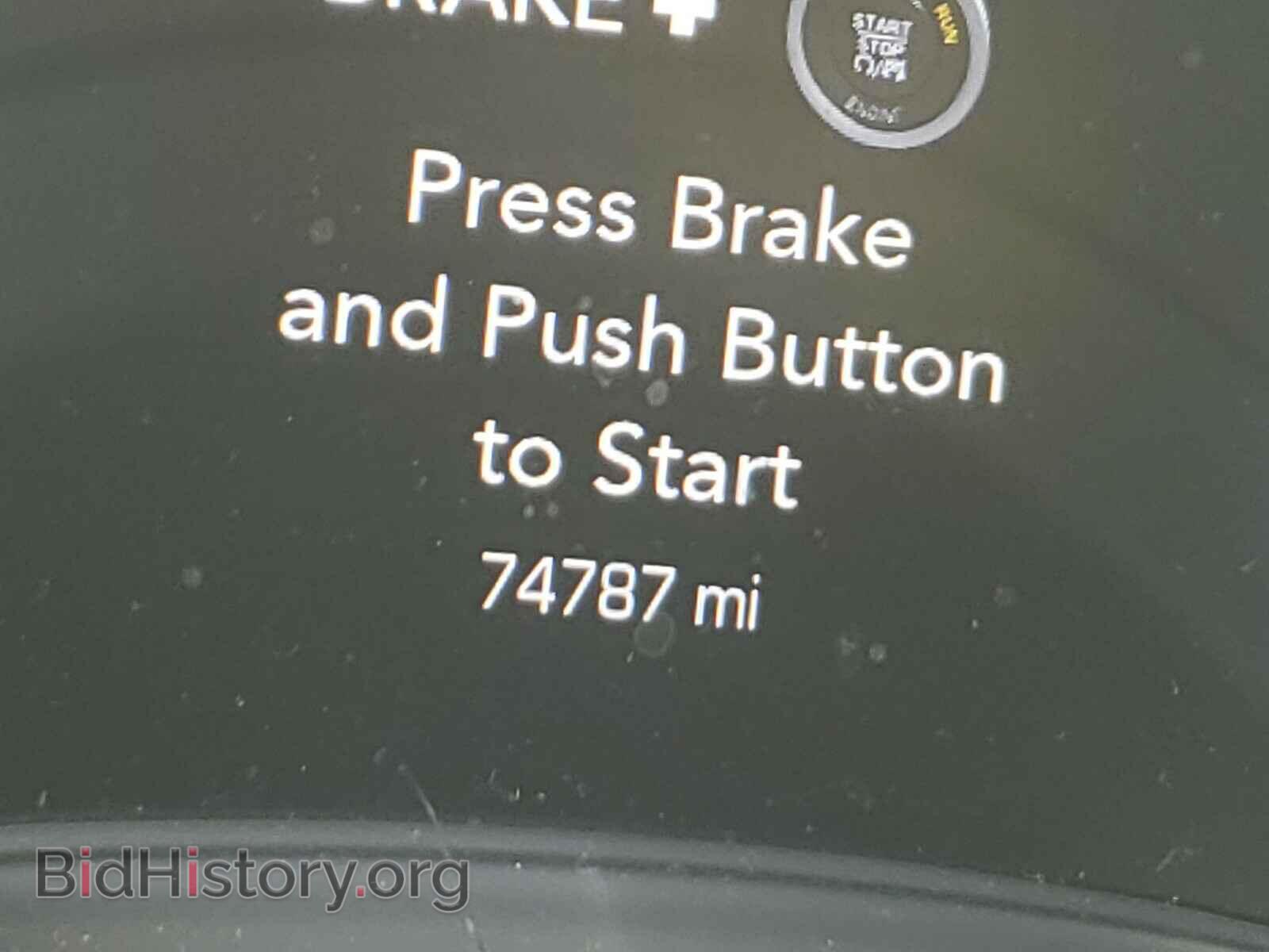 2017 CHRYSLER 300 - VIN: 2C3CCABG8HH663333 - Фото 8