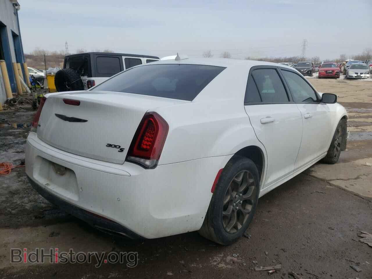 2016 CHRYSLER 300 - VIN: 2C3CCAGG3GH262022 - Фото 4