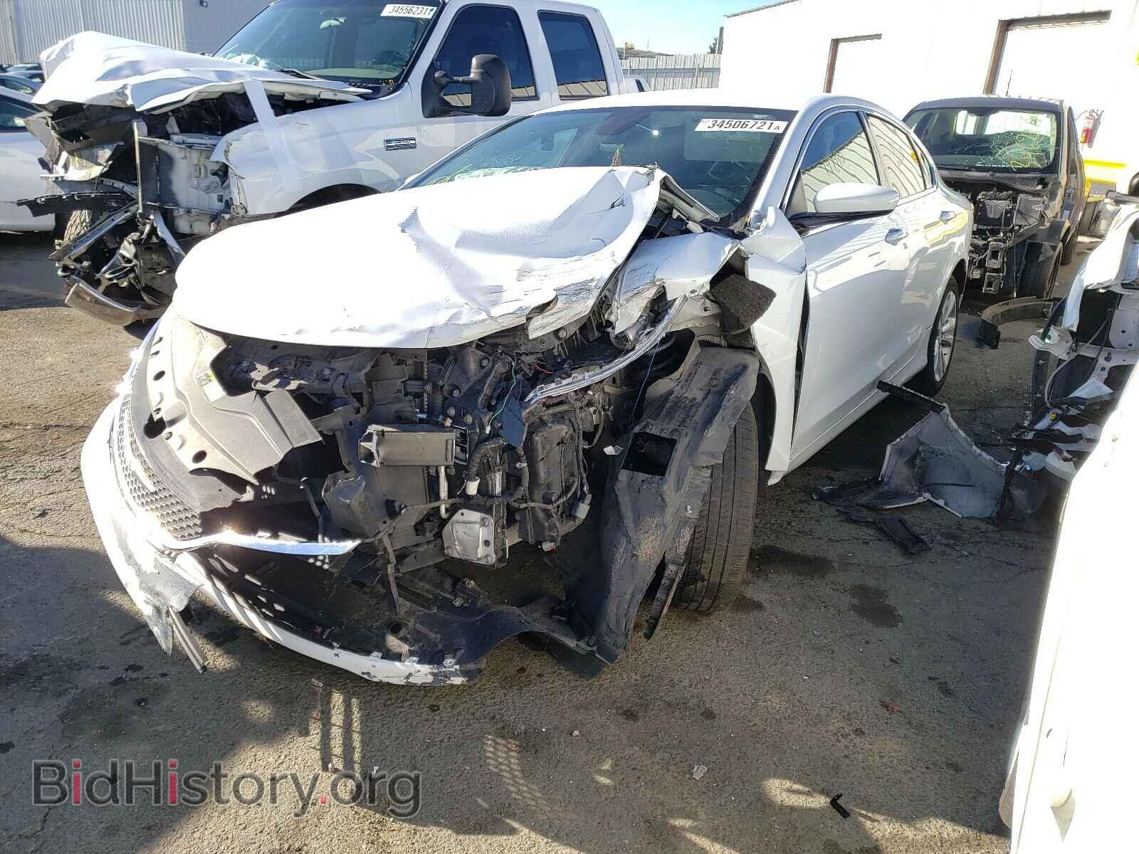 2015 CHRYSLER 200 - VIN: 1C3CCCAB2FN525972 - Photo 2