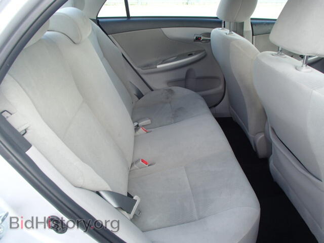 2011 TOYOTA COROLLA - VIN: 2T1BU4EE8BC669585 - Фото 6