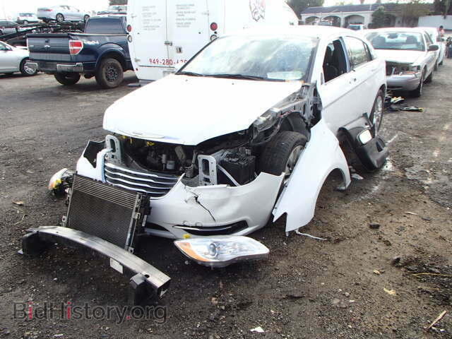 2011 CHRYSLER 200 - VIN: 1C3BC4FB6BN619695 - Photo 2