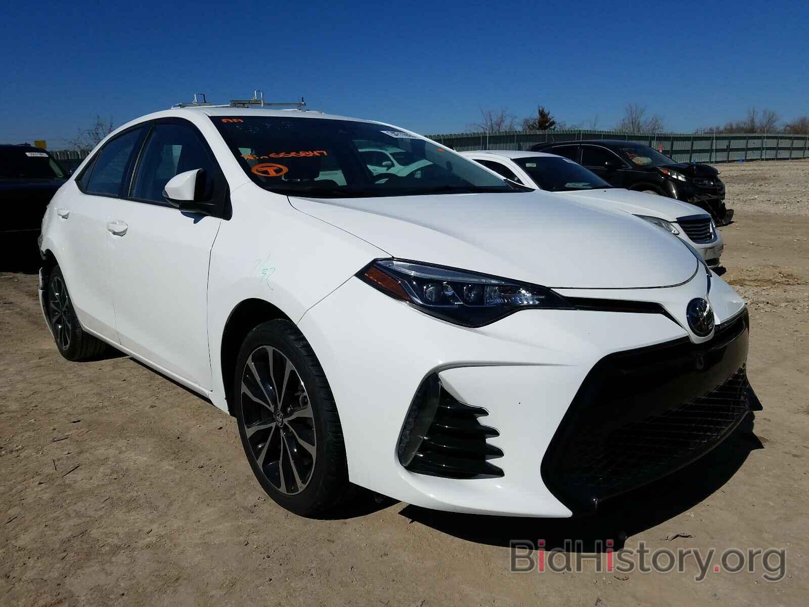 Photo 5YFBURHE6HP666847 - TOYOTA COROLLA 2017