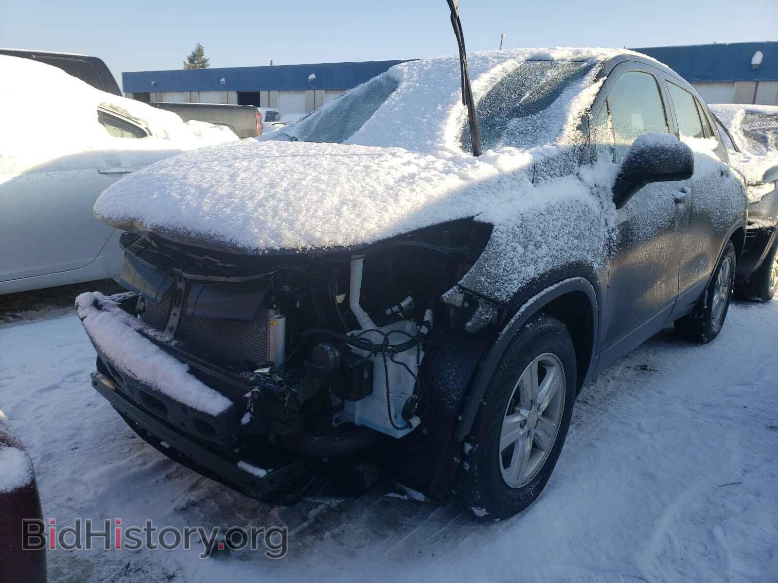 2019 CHEVROLET TRAX - VIN: 3GNCJKSB9KL360465 - Фото 2