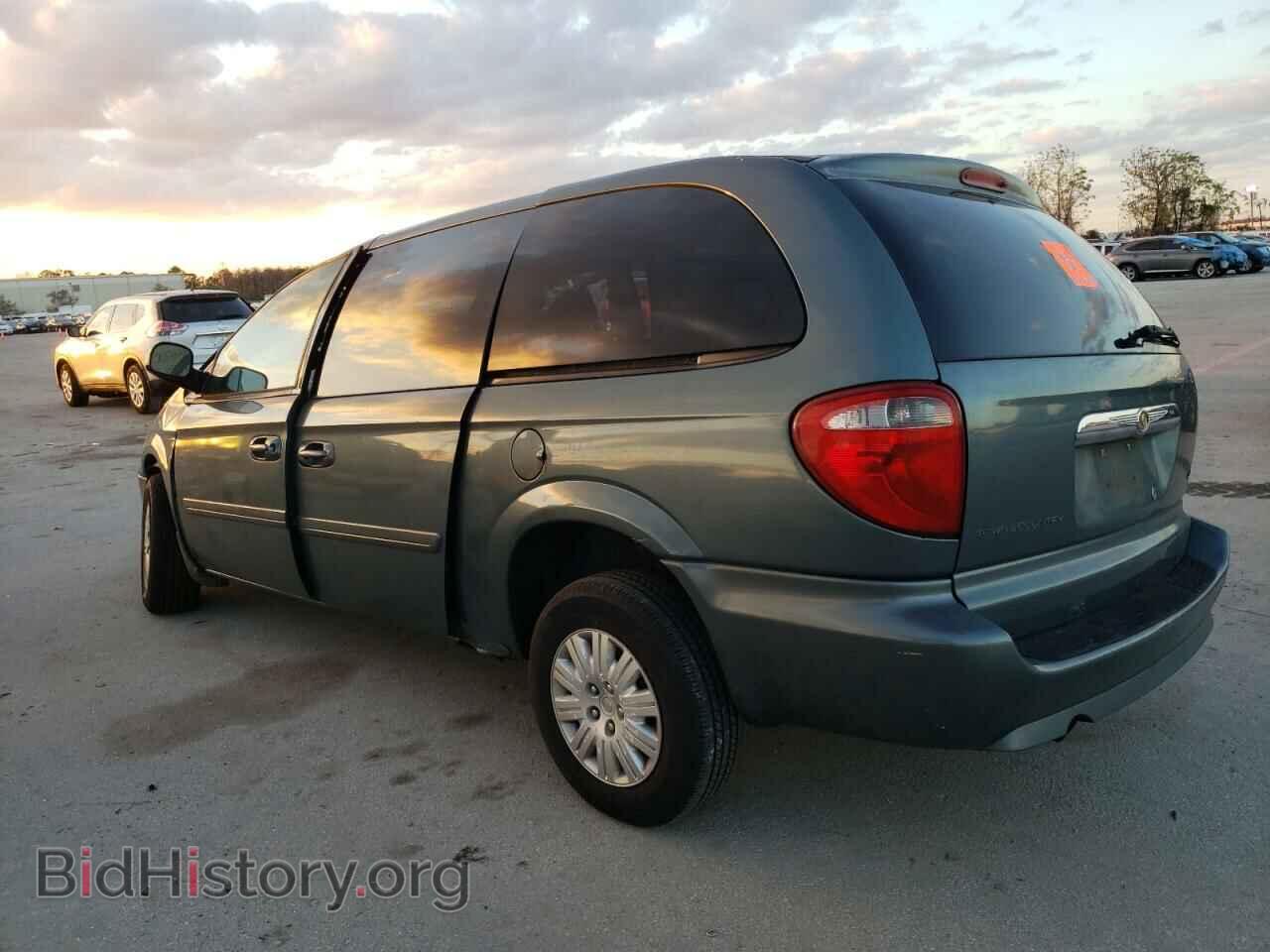 2007 CHRYSLER MINIVAN - VIN: 2A4GP44RX7R261558 - Фото 3