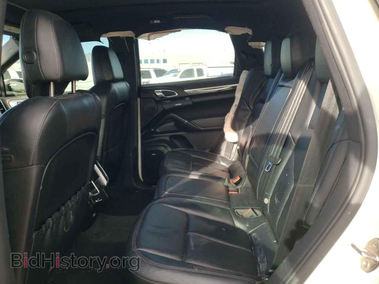 2011 PORSCHE CAYENNE - VIN: WP1AB2A20BLA53680 - Photo 6