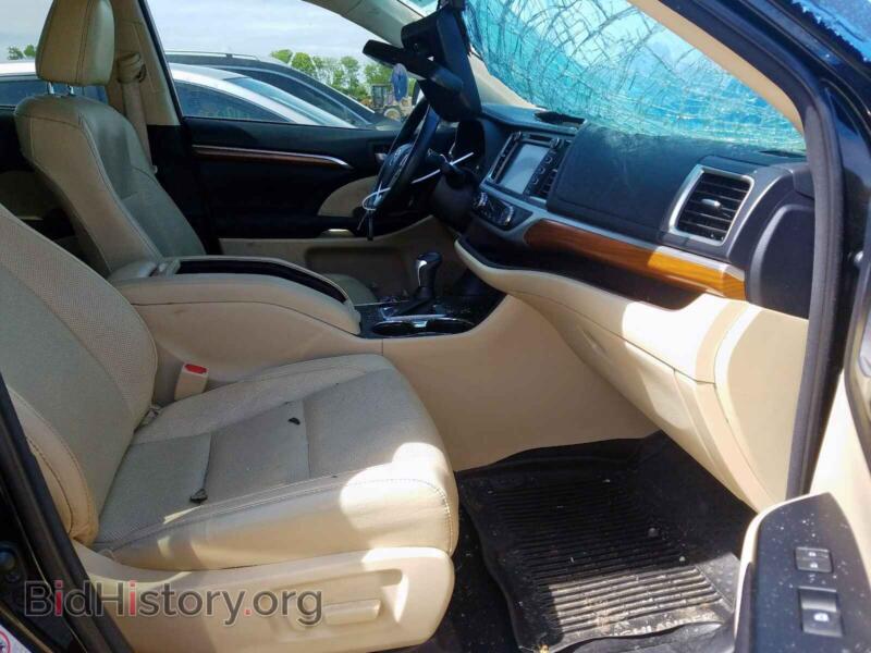 2017 Toyota HIGHLANDER (VIN 5TDYZRFH2HS197840) — photo 5 of 10