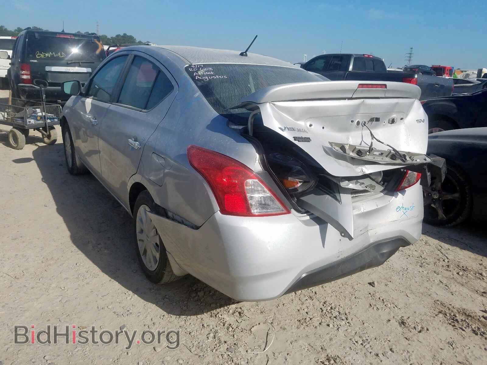 2017 NISSAN VERSA - VIN: 3N1CN7AP8HK472599 - Фото 3