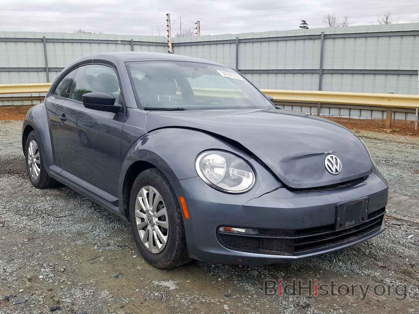 Photo 3VWFP7AT0CM645236 - VOLKSWAGEN BEETLE 2012