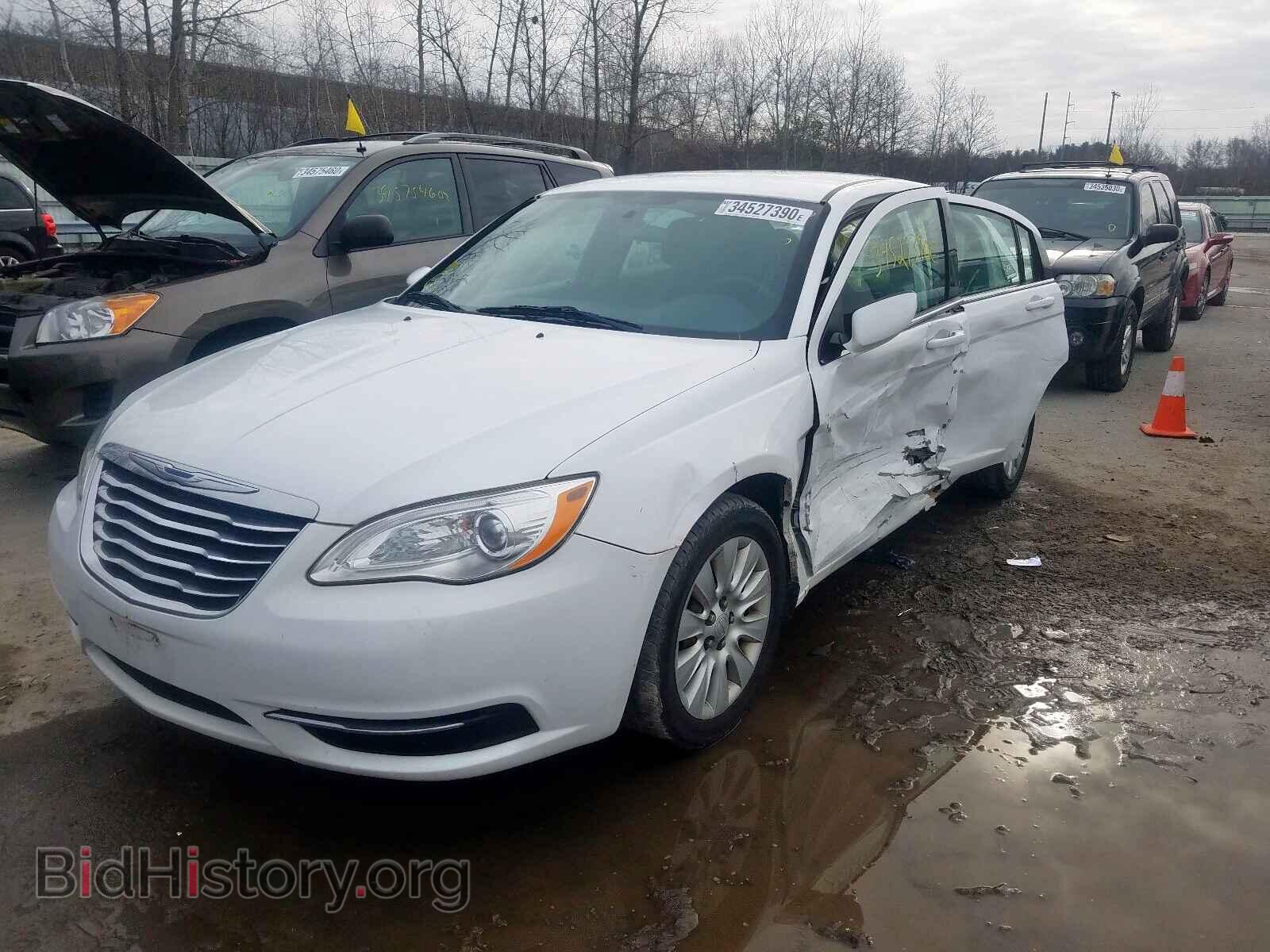 2011 CHRYSLER 200 - VIN: 1C3BC4FB4BN620120 - Фото 2