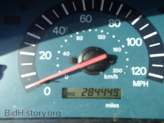 2002 MITSUBISHI GALANT - VIN: 4A3AA46GX2E087762 - Фото 8