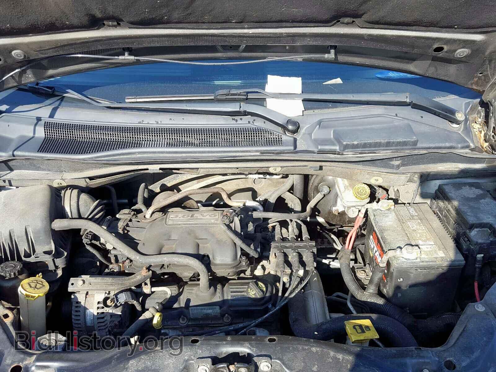 2010 CHRYSLER TOWN & COU - VIN: 2A4RR8D14AR427911 - Фото 7