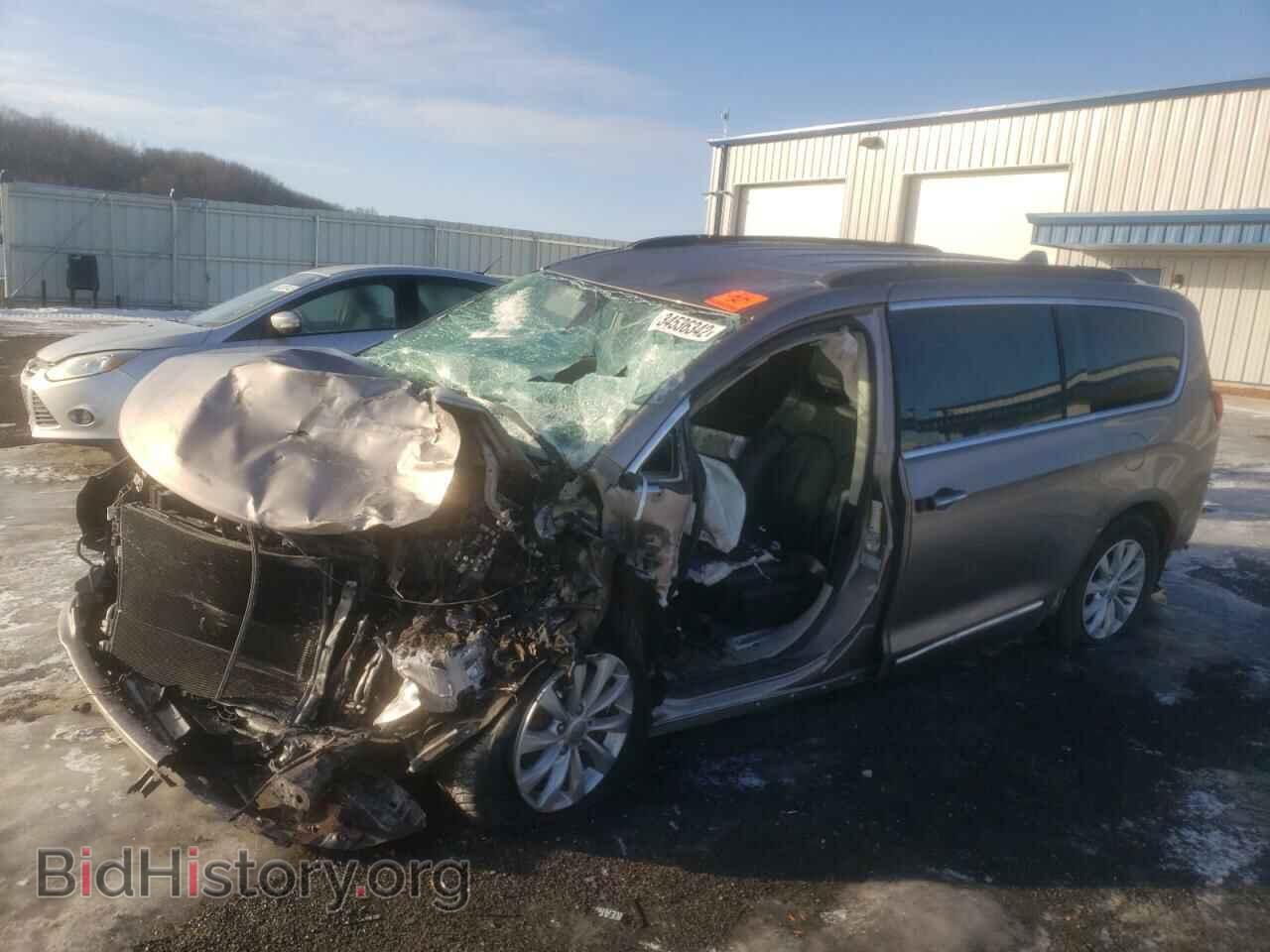 2017 CHRYSLER PACIFICA - VIN: 2C4RC1BG4HR536210 - Photo 2