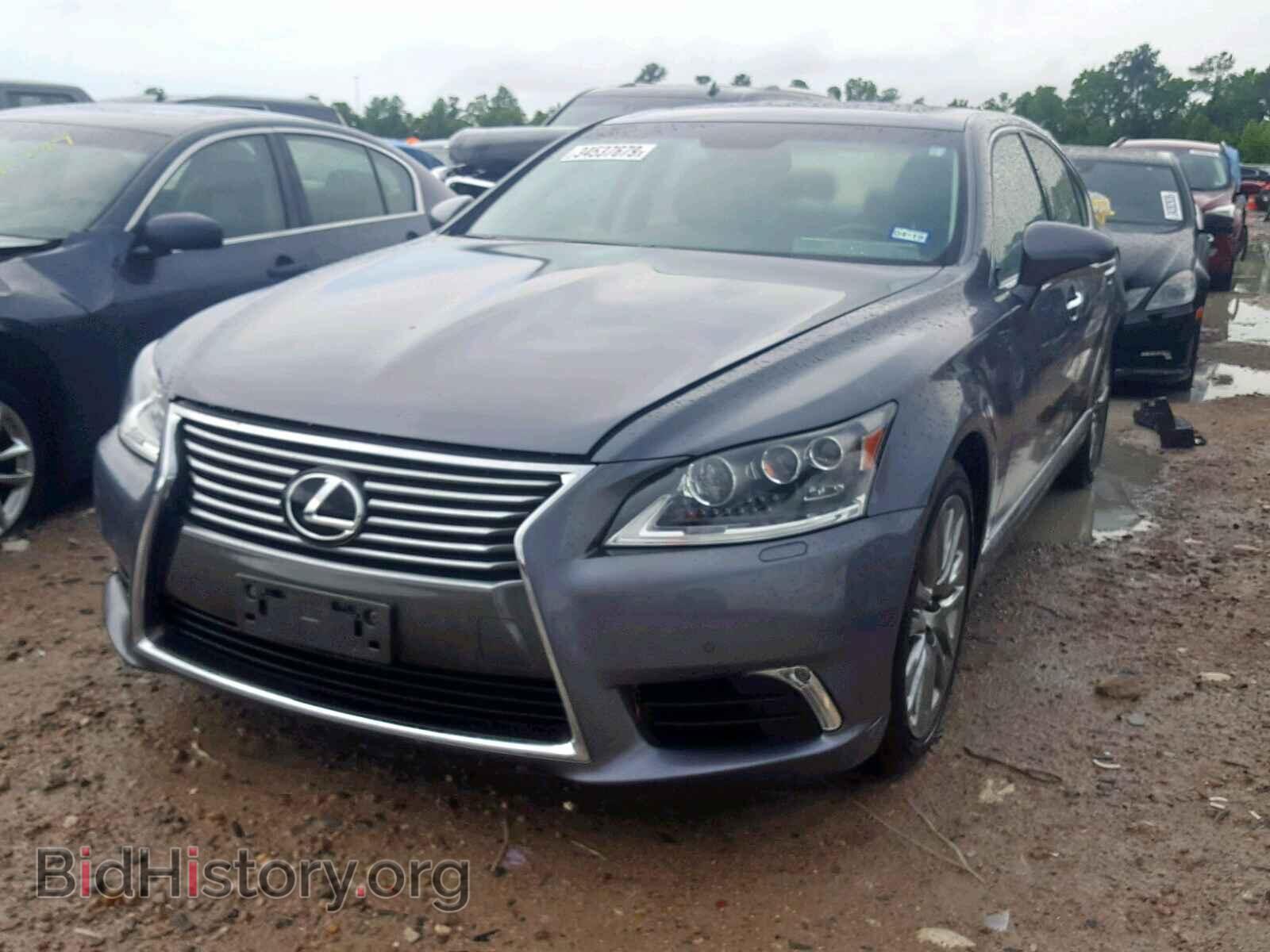 2013 LEXUS LS460 - VIN: JTHBL5EF9D5120221 - Photo 2