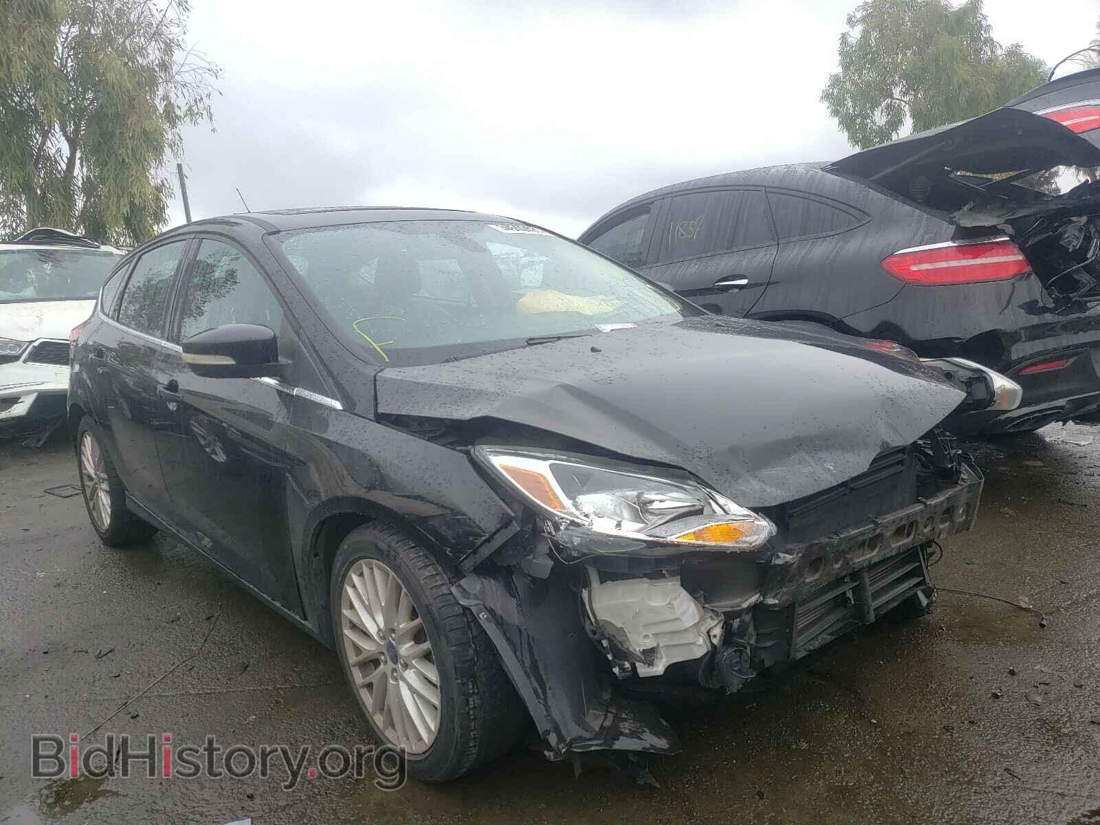 Фотография 1FAHP3M28CL371475 - FORD FOCUS 2012