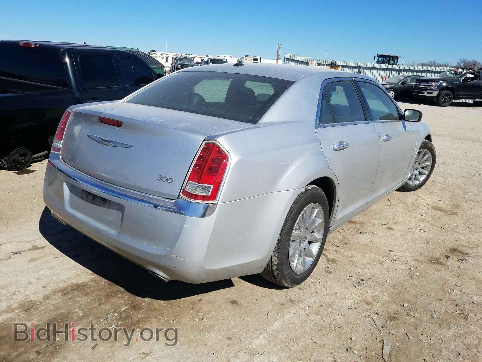 2012 CHRYSLER 300 - VIN: 2C3CCACG1CH277408 - Фото 4