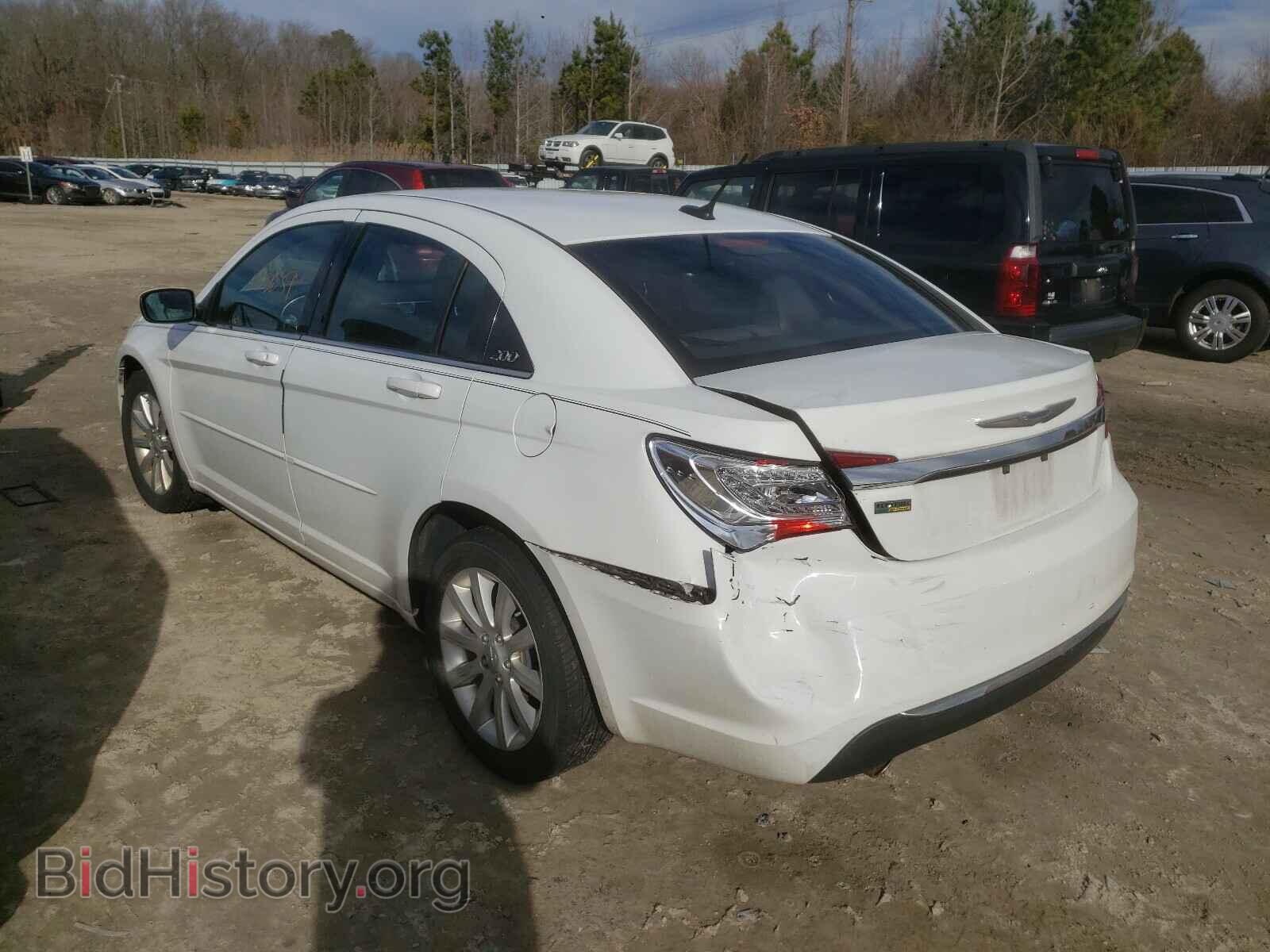 2013 CHRYSLER 200 - VIN: 1C3CCBBG0DN732040 - Фото 3