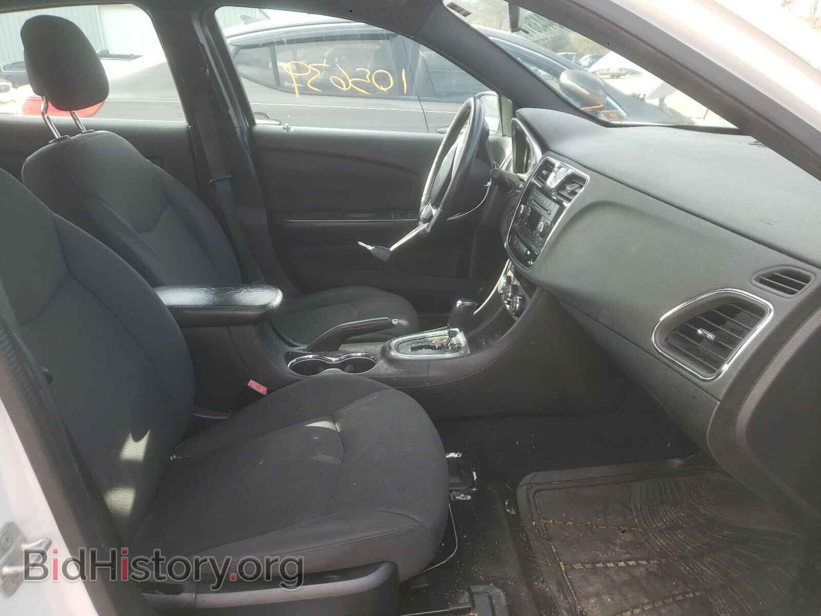 2013 CHRYSLER 200 - VIN: 1C3CCBBG0DN732040 - Фото 5