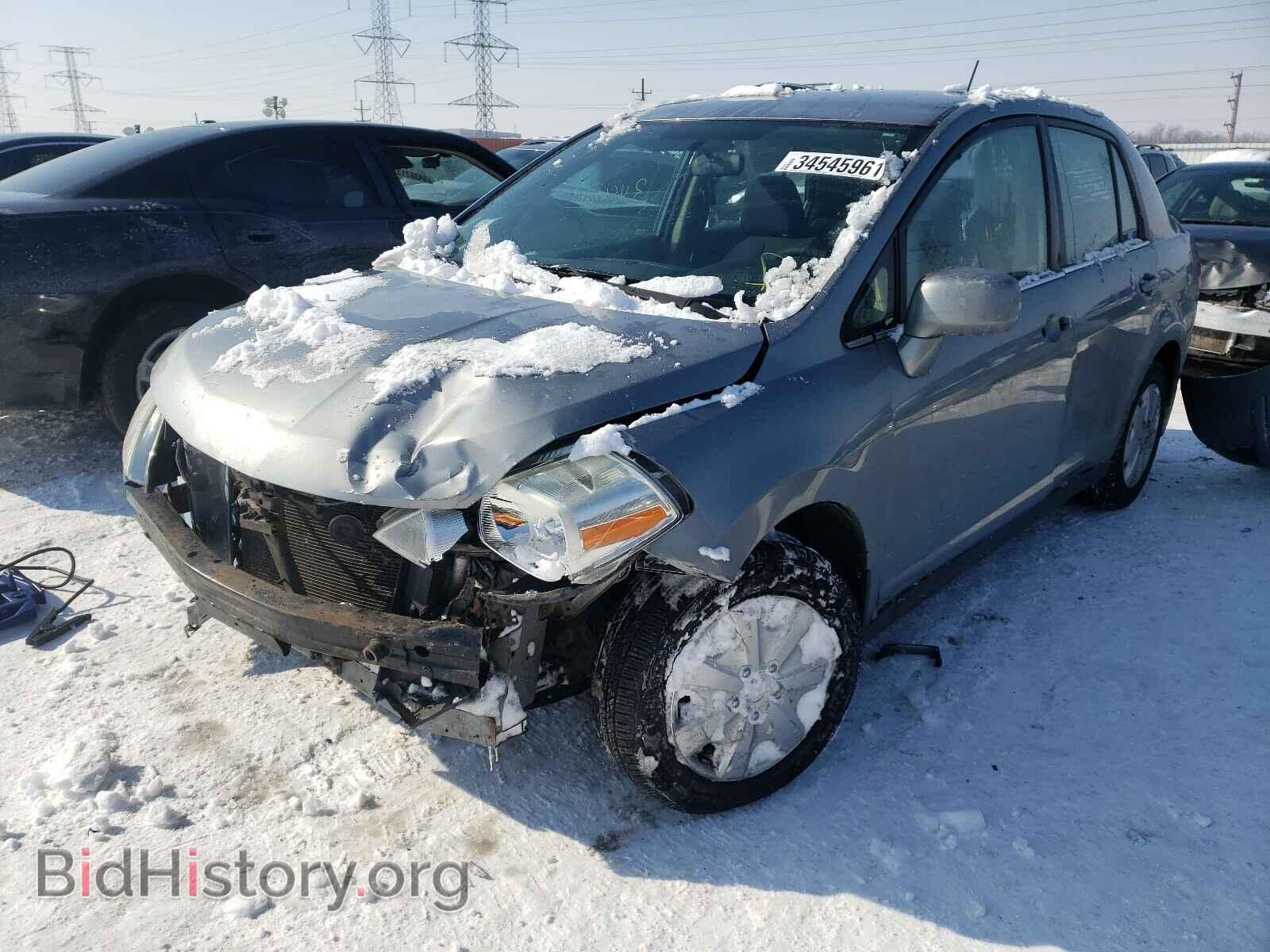 2009 NISSAN VERSA - VIN: 3N1BC11E19L352815 - Фото 2