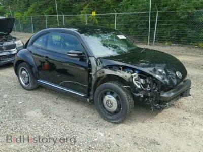 2012 Volkswagen BEETLE, black — VIN 3VWJP7ATXCM628793, Copart