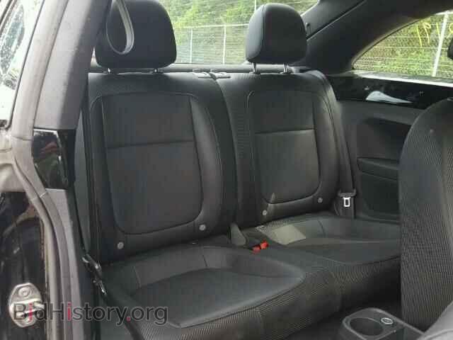 2012 VOLKSWAGEN BEETLE - VIN: 3VWJP7ATXCM628793 - Фото 6