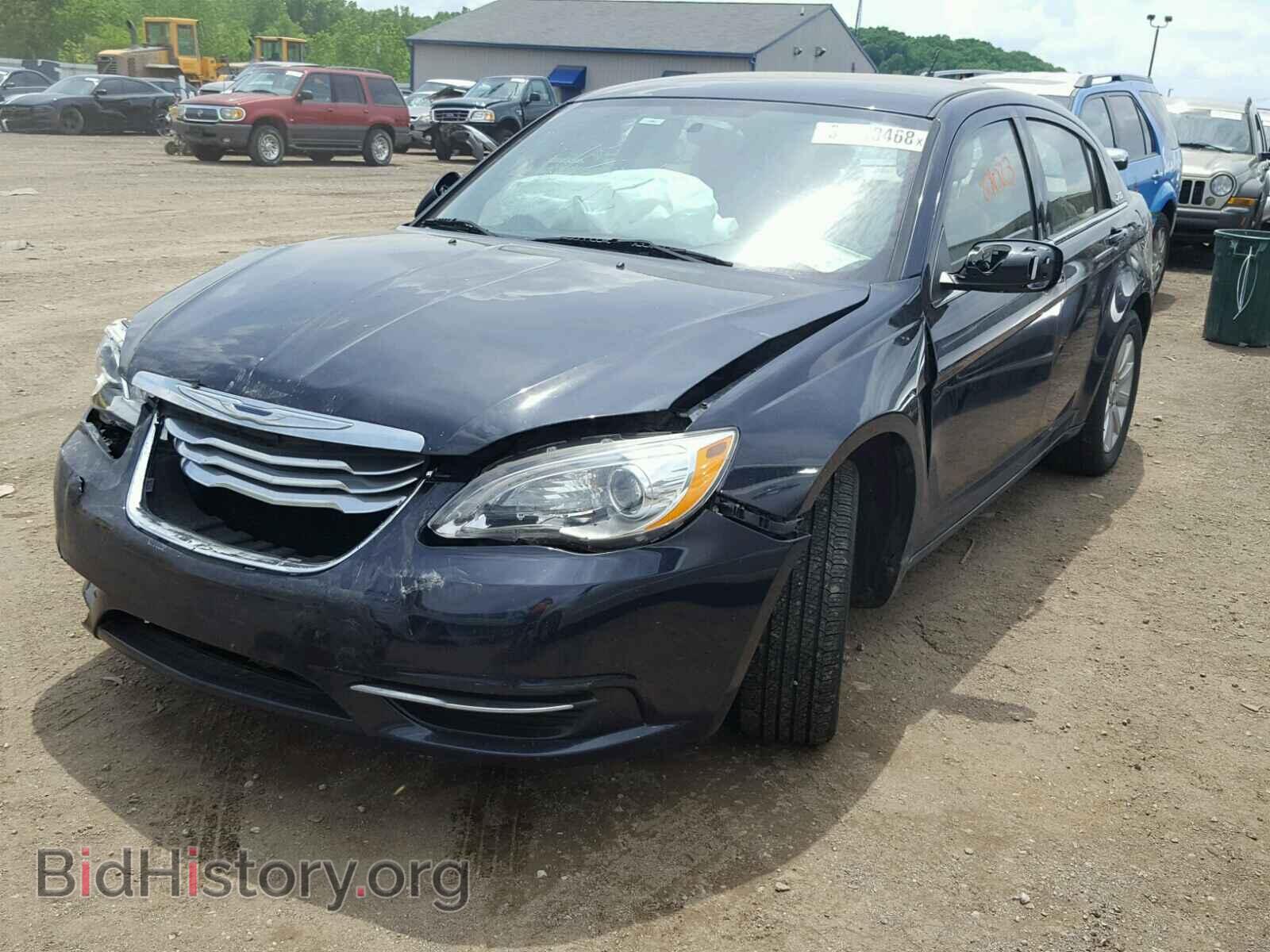 2011 CHRYSLER 200 - VIN: 1C3BC1FB2BN576360 - Фото 2