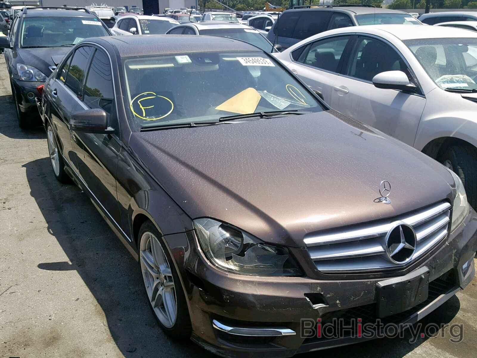 Photo WDDGF4HBXDR242005 - MERCEDES-BENZ C 250 2013