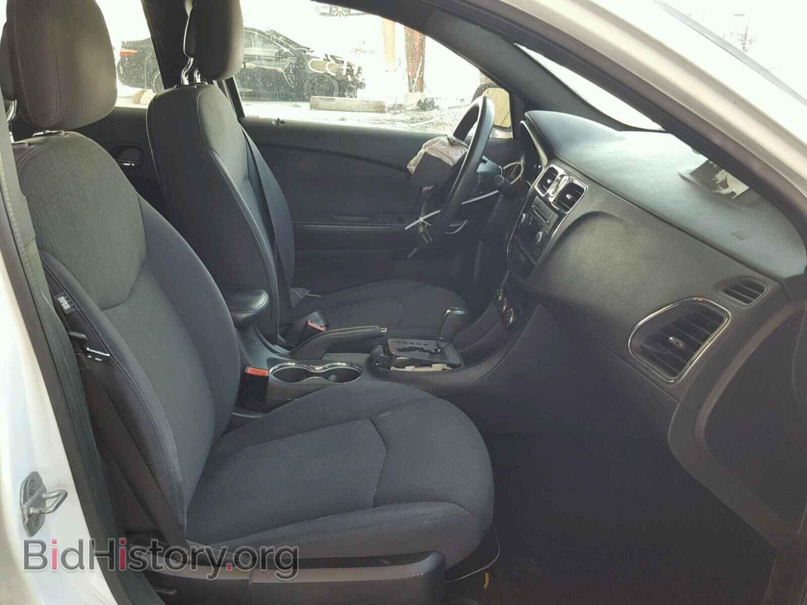2012 CHRYSLER 200 - VIN: 1C3CCBAB4CN317033 - Фото 5