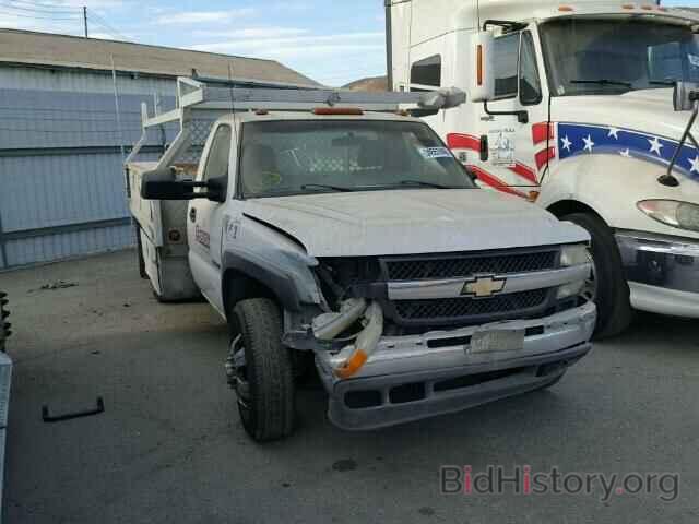 Photo 1GBJC34G32F109612 - CHEVROLET SILVERADO 2002