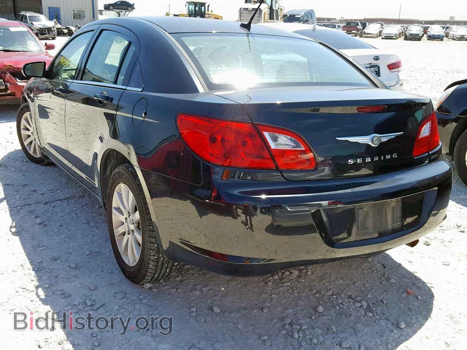 2010 CHRYSLER SEBRING - VIN: 1C3CC5FB9AN205707 - Photo 3