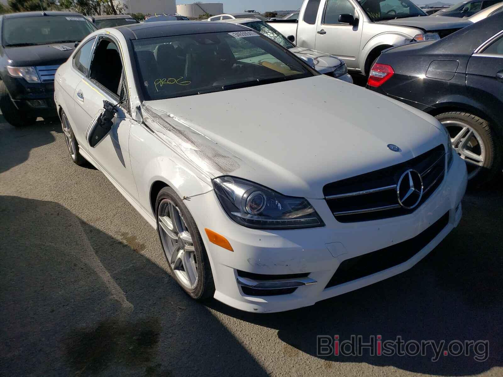 Photo WDDGJ4HBXEG287974 - MERCEDES-BENZ C CLASS 2014