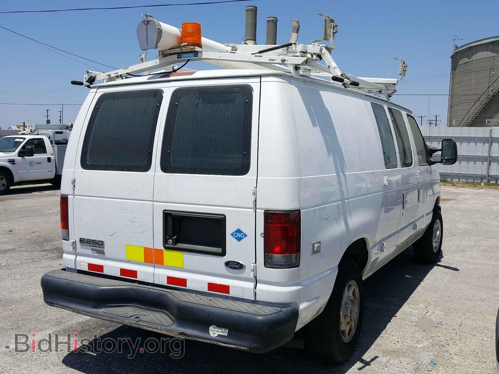 2011 FORD ECONOLINE - VIN: 1FTNE2EL4BDA44472 - Photo 4