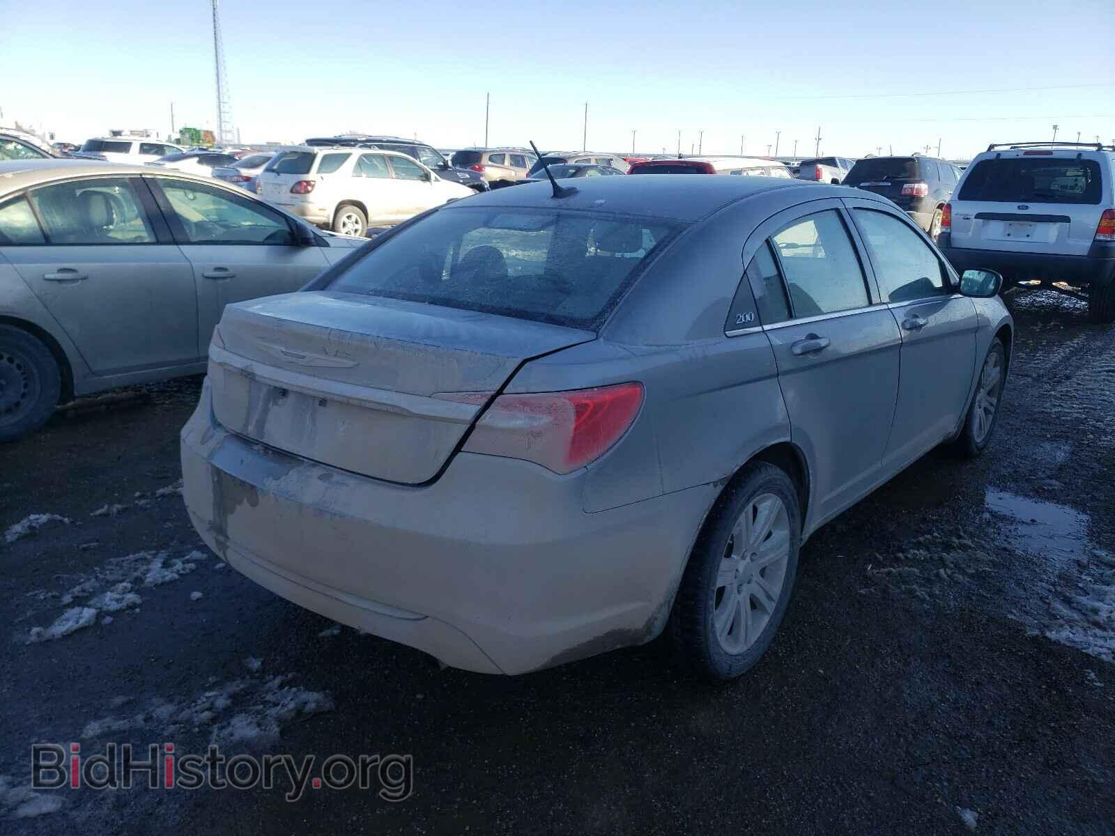 2013 CHRYSLER 200 - VIN: 1C3CCBAB3DN640331 - Фото 4