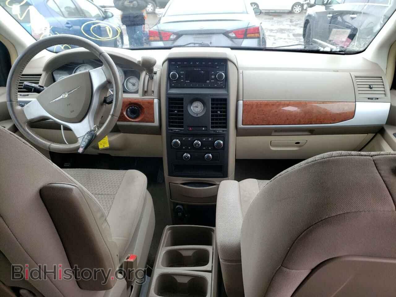 2008 CHRYSLER MINIVAN - VIN: 2A8HR54P08R832297 - Фото 9