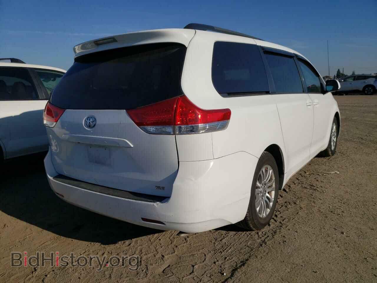 2011 TOYOTA SIENNA - VIN: 5TDYK3DC2BS036601 - Фото 4