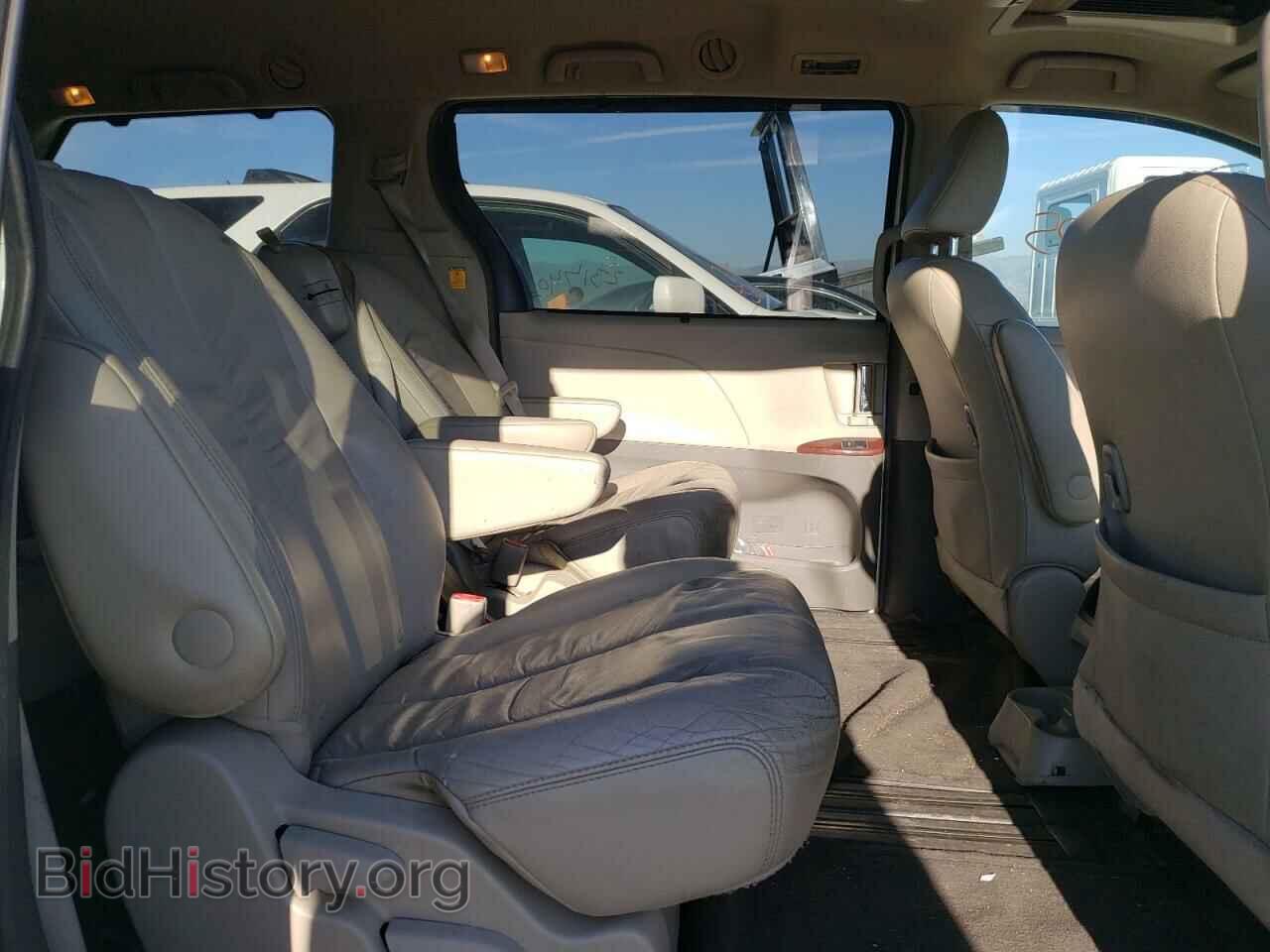 2011 TOYOTA SIENNA - VIN: 5TDYK3DC2BS036601 - Фото 6