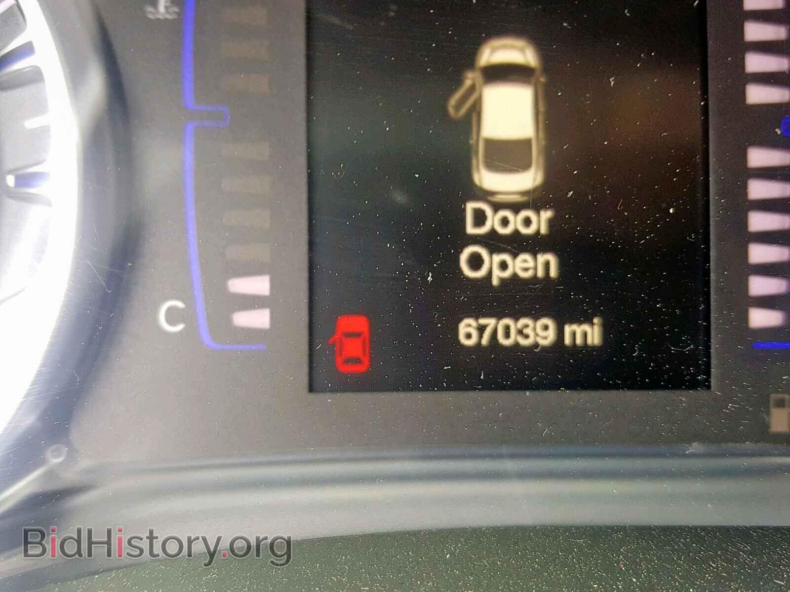 2016 CHRYSLER 200 - VIN: 1C3CCCAB6GN152808 - Photo 8
